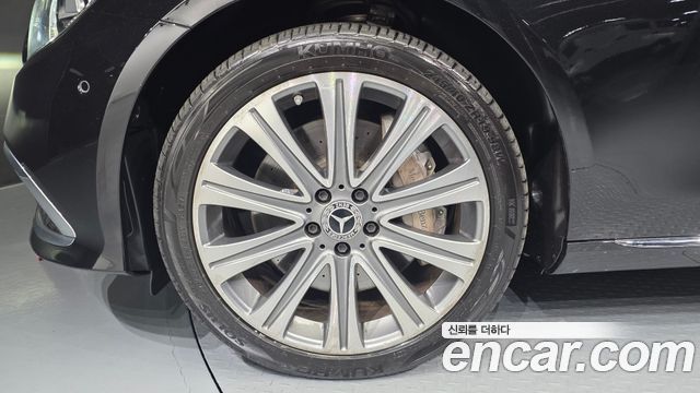 Mercedes-Benz E-Class E450 4MATIC Exclusive