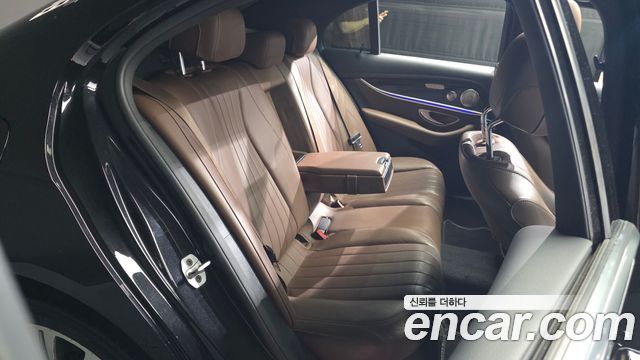 Mercedes-Benz E-Class E450 4MATIC Exclusive