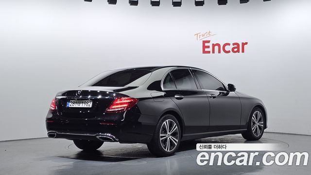 Mercedes-Benz E-Class E300 Avantgarde