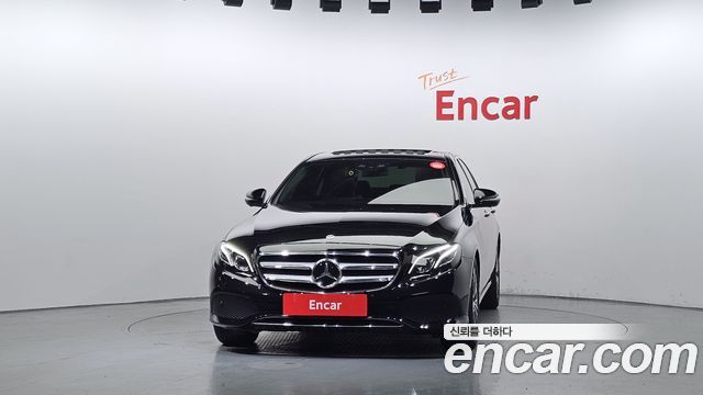 Mercedes-Benz E-Class E300 Avantgarde