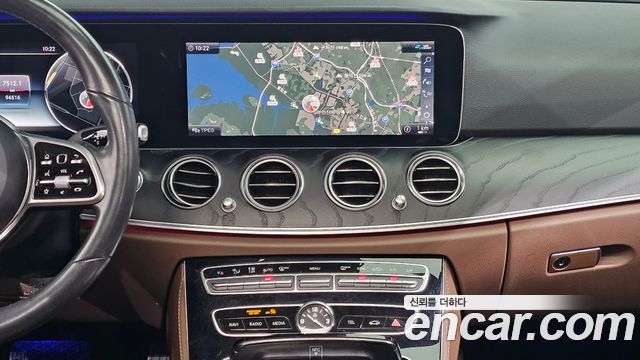 Mercedes-Benz E-Class E300 Avantgarde