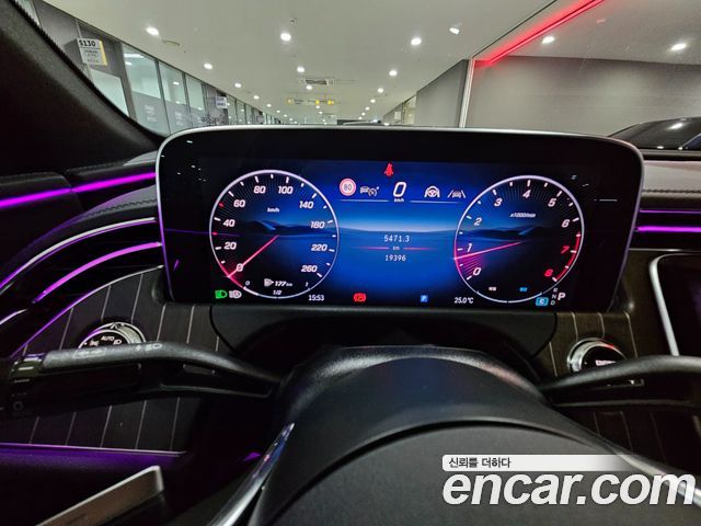 Mercedes-Benz E-Class E300 4MATIC Exclusive