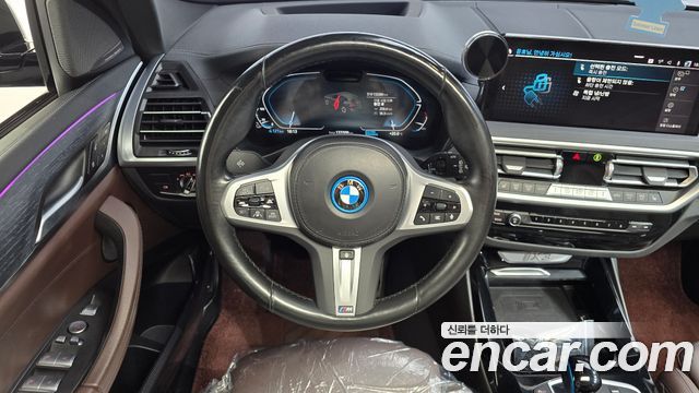 BMW iX3 M Sports