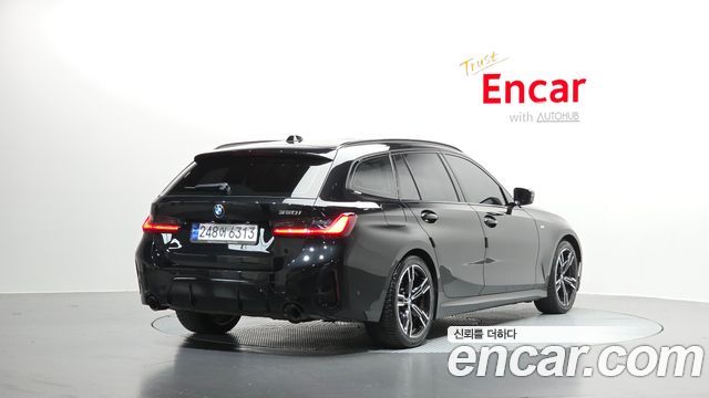 BMW 3-Series 320i Touring M Sports