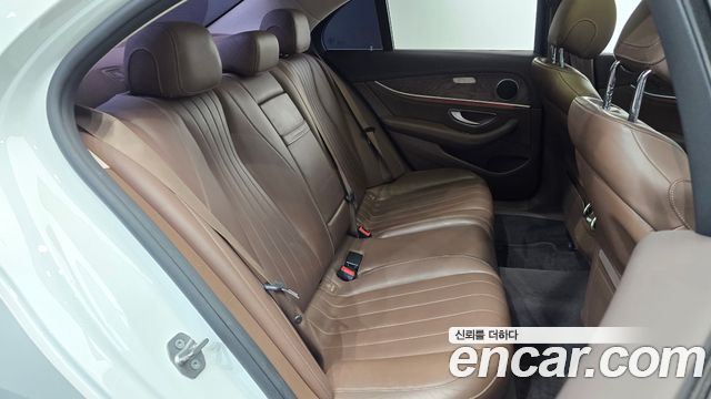 Mercedes-Benz E-Class E300 Exclusive
