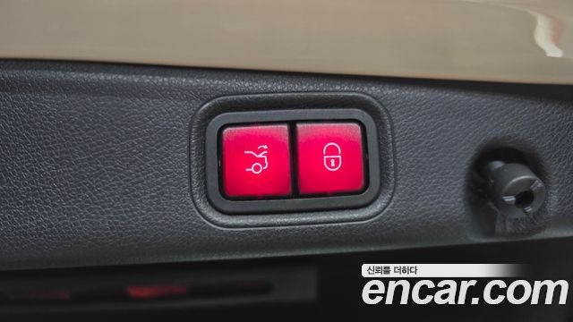 Mercedes-Benz E-Class E300 Exclusive