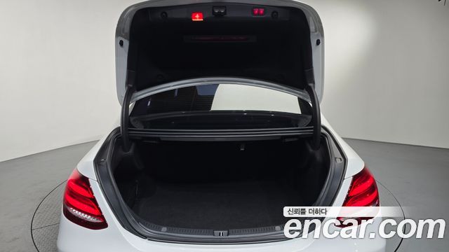 Mercedes-Benz E-Class E300 Exclusive