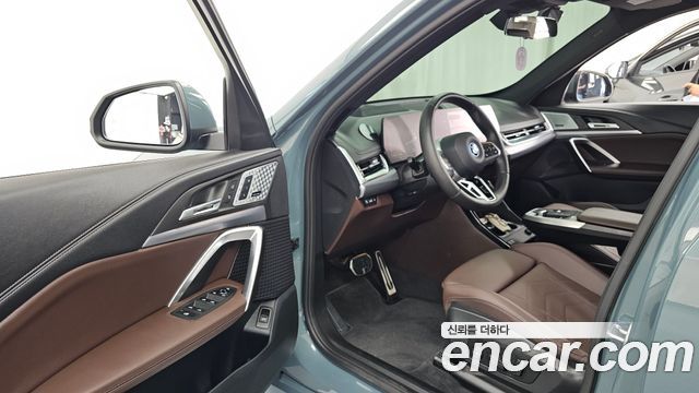 BMW iX1 xDrive 30 M Sport