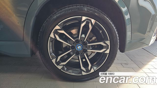 BMW iX1 xDrive 30 M Sport