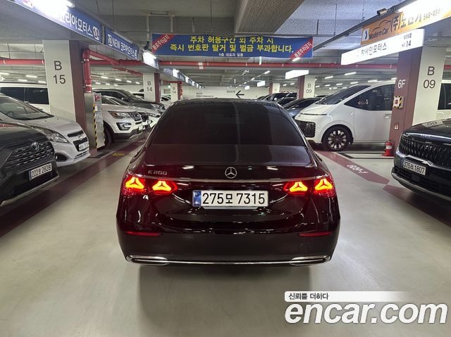 Mercedes-Benz E-Class E200 Avantgarde