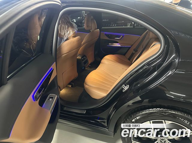 Mercedes-Benz E-Class E200 Avantgarde