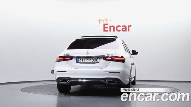 Mercedes-Benz E-Class E350 4MATIC AMG Line