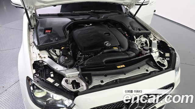 Mercedes-Benz E-Class E350 4MATIC AMG Line