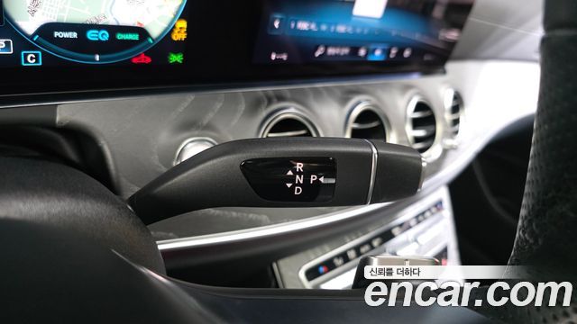 Mercedes-Benz E-Class E350 4MATIC AMG Line