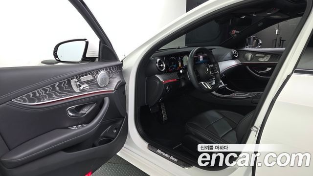 Mercedes-Benz E-Class E350 4MATIC AMG Line