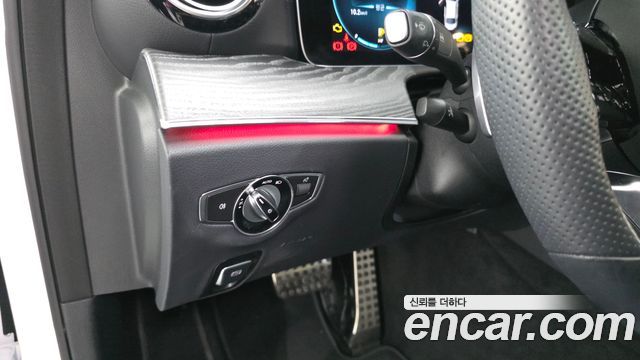 Mercedes-Benz E-Class E350 4MATIC AMG Line
