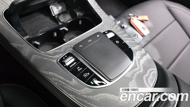 Mercedes-Benz E-Class E350 4MATIC AMG Line