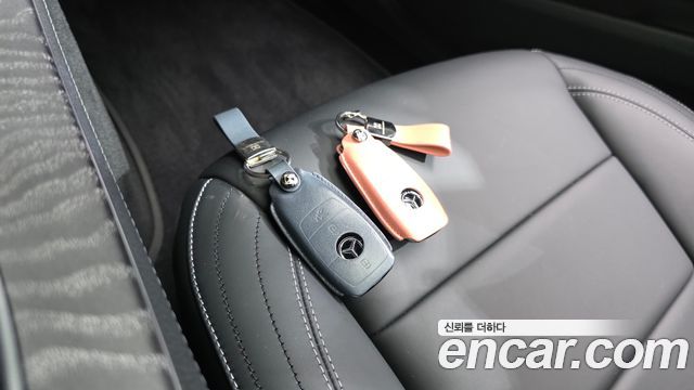 Mercedes-Benz E-Class E350 4MATIC AMG Line