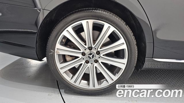 Mercedes-Benz E-Class E450 4MATIC Exclusive