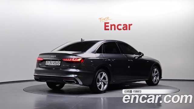 Audi A4 45 TFSI Premium