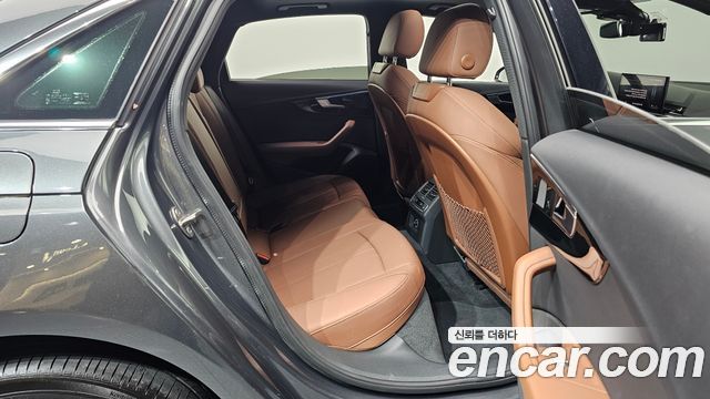 Audi A4 45 TFSI Premium