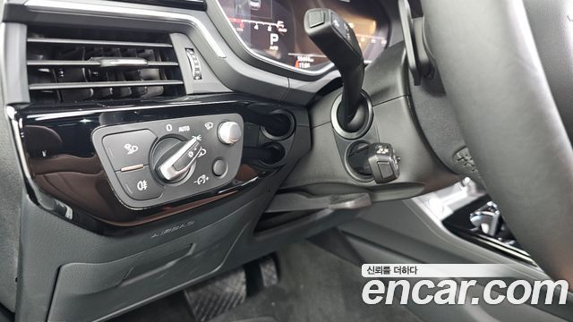 Audi A4 45 TFSI Premium