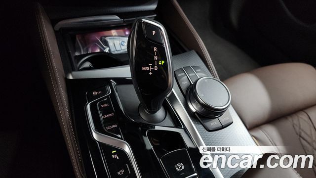 BMW 5-Series 523d M Sport