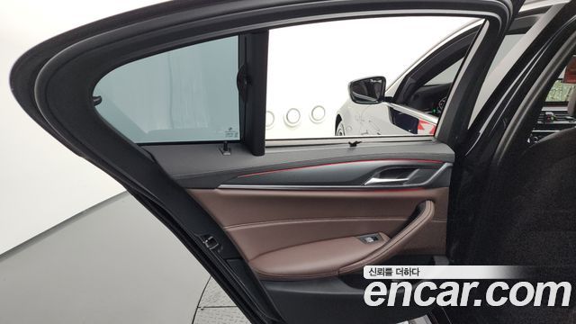 BMW 5-Series 523d M Sport