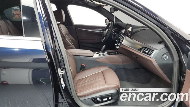 BMW 5-Series 523d M Sport