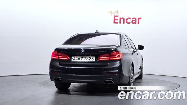 BMW 5-Series 530i xDrive M Sport Package