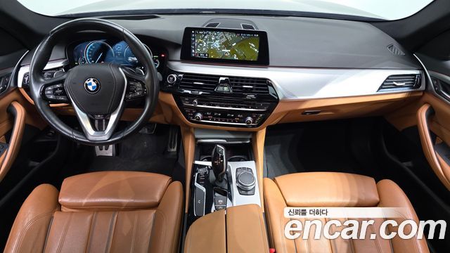BMW 5-Series 530i xDrive M Sport Package