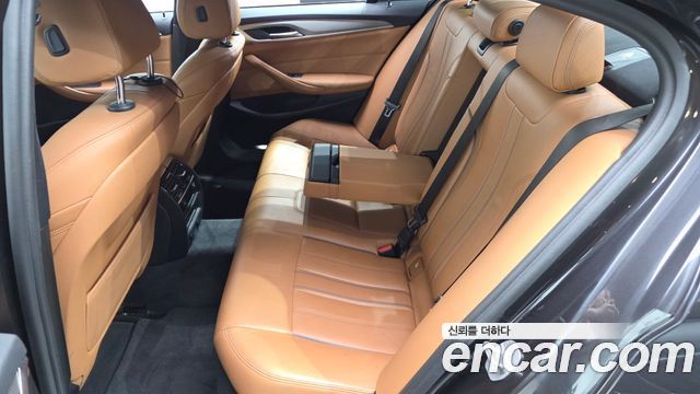 BMW 5-Series 530i xDrive M Sport Package