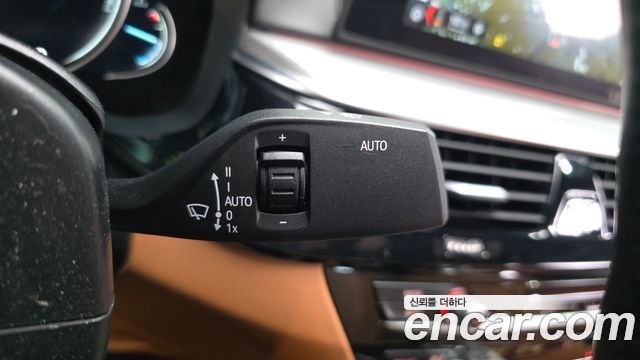 BMW 5-Series 530i xDrive M Sport Package