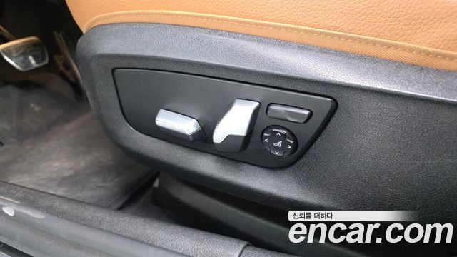 BMW 5-Series 530i xDrive M Sport Package