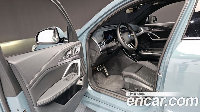 BMW iX2 eDrive 20 M Sport
