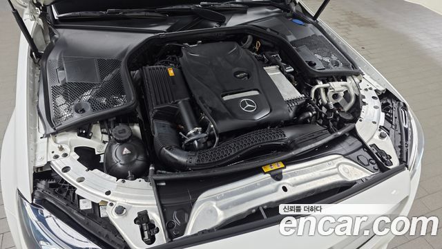 Mercedes-Benz C-Class C200