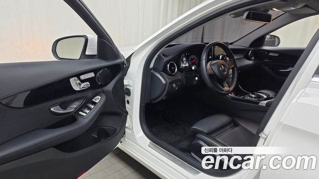 Mercedes-Benz C-Class C200
