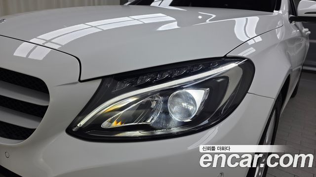 Mercedes-Benz C-Class C200