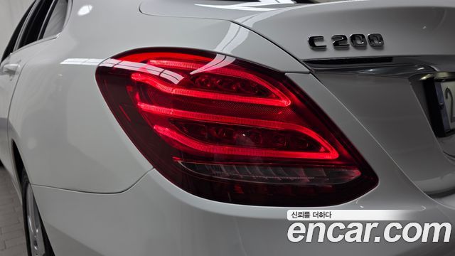 Mercedes-Benz C-Class C200