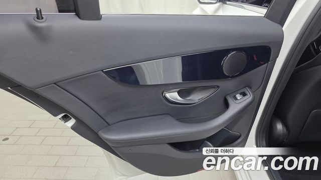 Mercedes-Benz C-Class C200