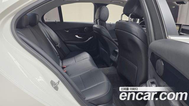 Mercedes-Benz C-Class C200