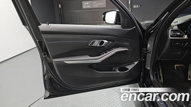 BMW 3-Series 320i M Sport