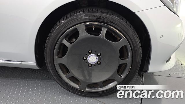 Mercedes-Benz E-Class E220d Exclusive