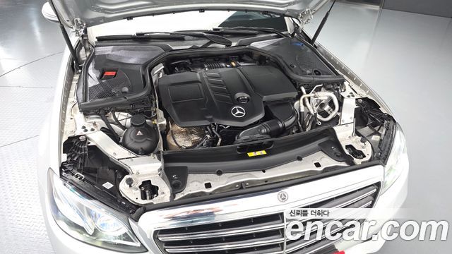 Mercedes-Benz E-Class E220d Exclusive