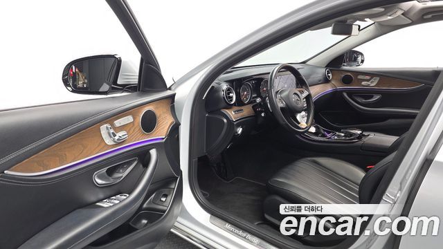 Mercedes-Benz E-Class E220d Exclusive