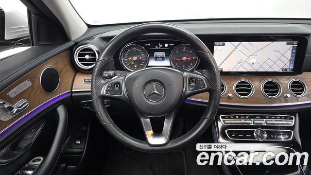 Mercedes-Benz E-Class E220d Exclusive