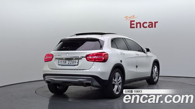 Mercedes-Benz GLA-Class GLA200 d