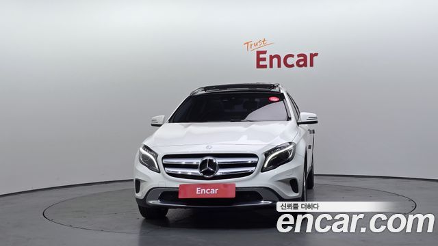 Mercedes-Benz GLA-Class GLA200 d