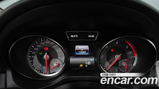 Mercedes-Benz GLA-Class GLA200 d
