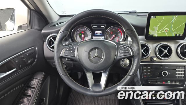 Mercedes-Benz GLA-Class GLA200 d